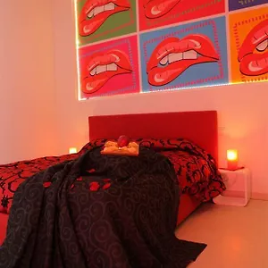 Chroma Italy - Ena Bed & Breakfast Roma